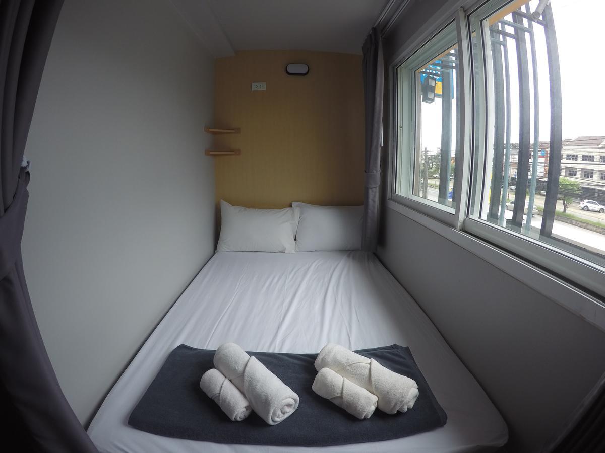 Hostel A Nighttime Krabi Zewnętrze zdjęcie