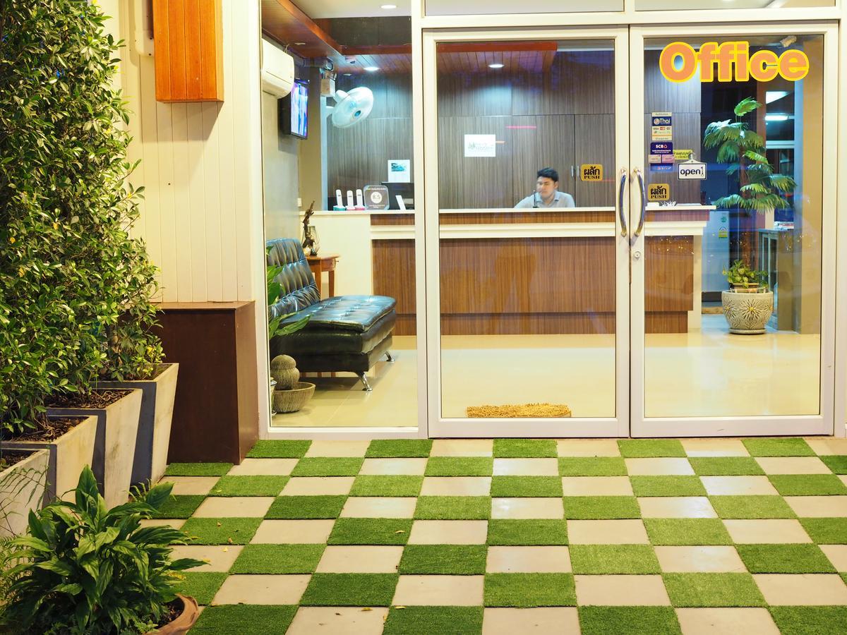 Hostel A Nighttime Krabi Zewnętrze zdjęcie