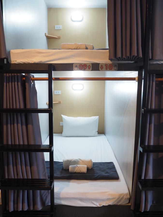 Hostel A Nighttime Krabi Zewnętrze zdjęcie